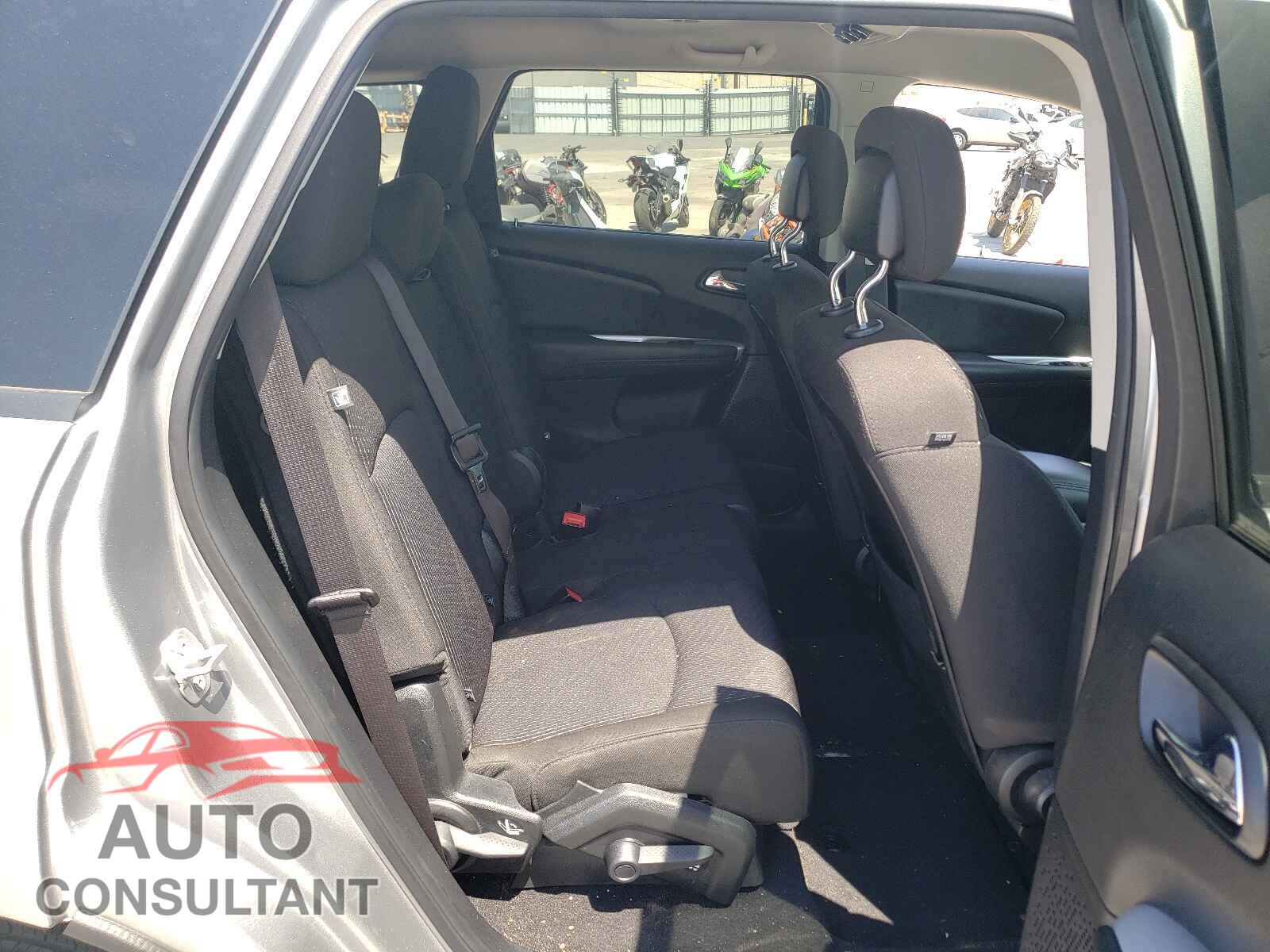 DODGE JOURNEY 2019 - 3C4PDCBB8KT719098