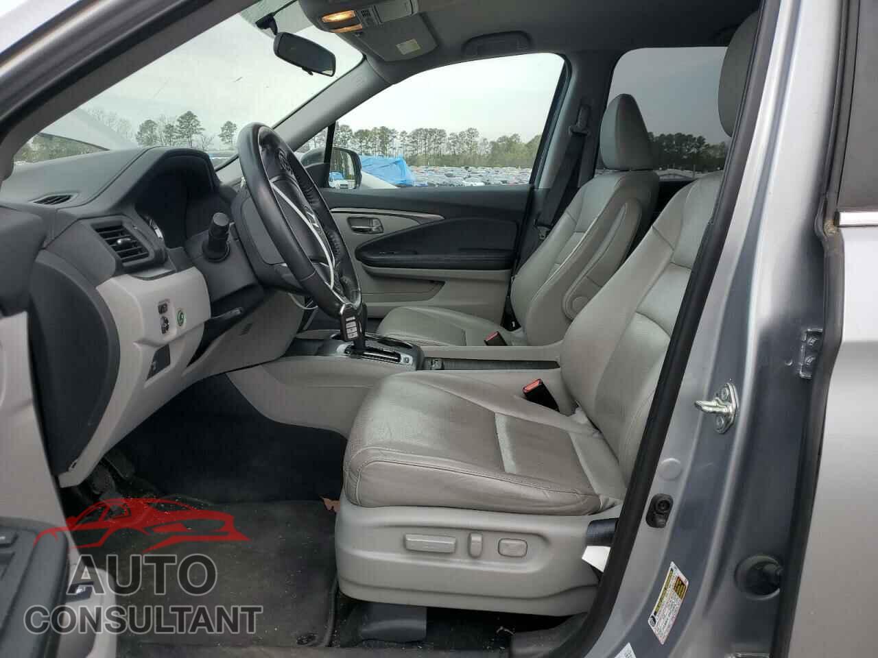 HONDA RIDGELINE 2017 - 5FPYK2F55HB011740