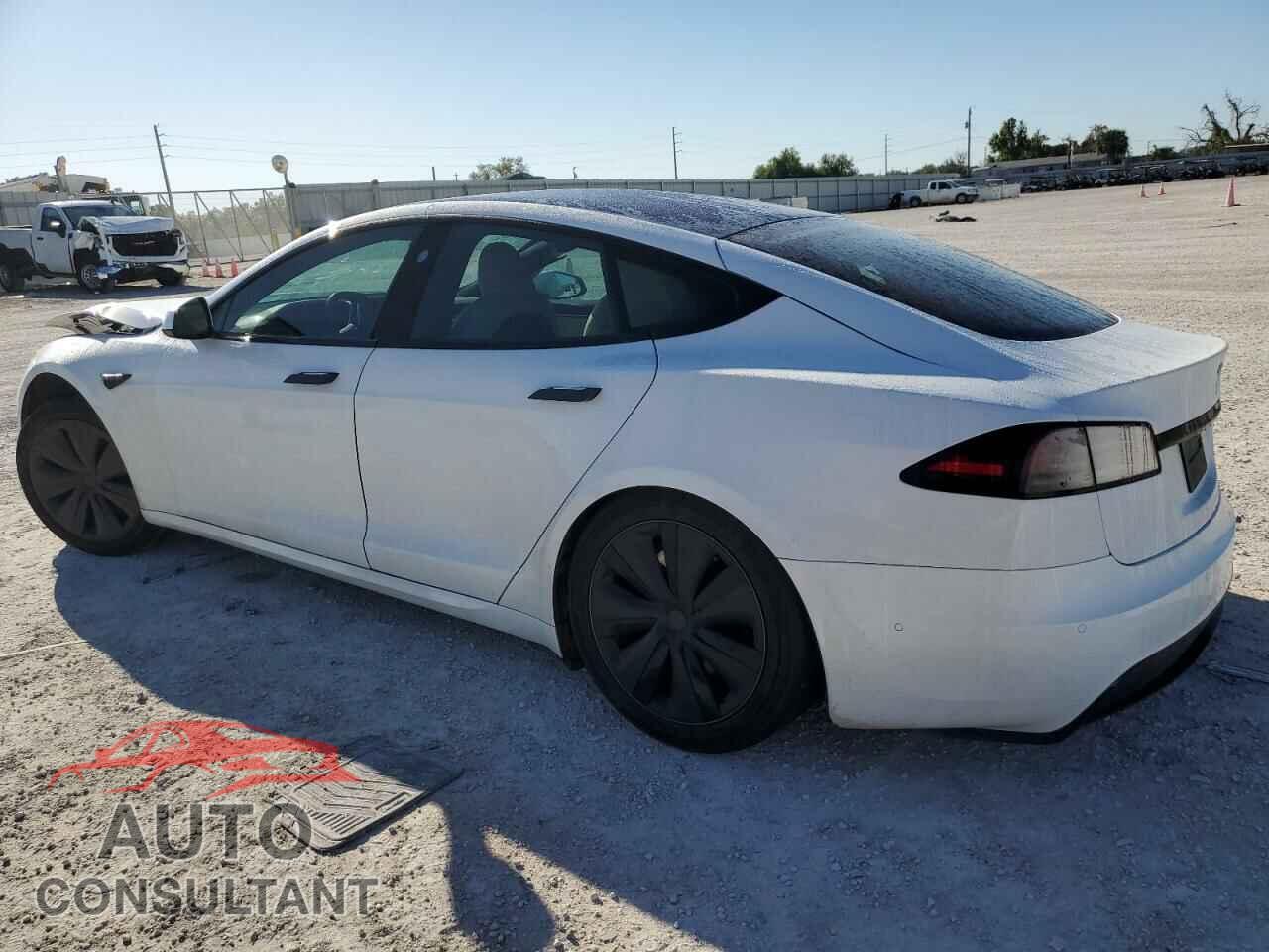 TESLA MODEL S 2023 - 5YJSA1E5XPF498316
