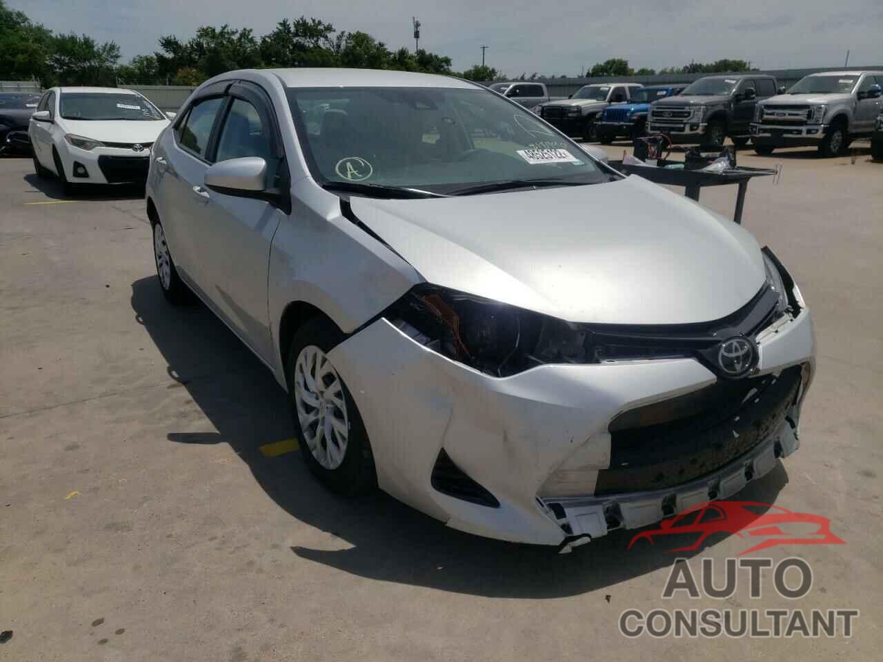 TOYOTA COROLLA 2018 - 5YFBURHEXJP818490
