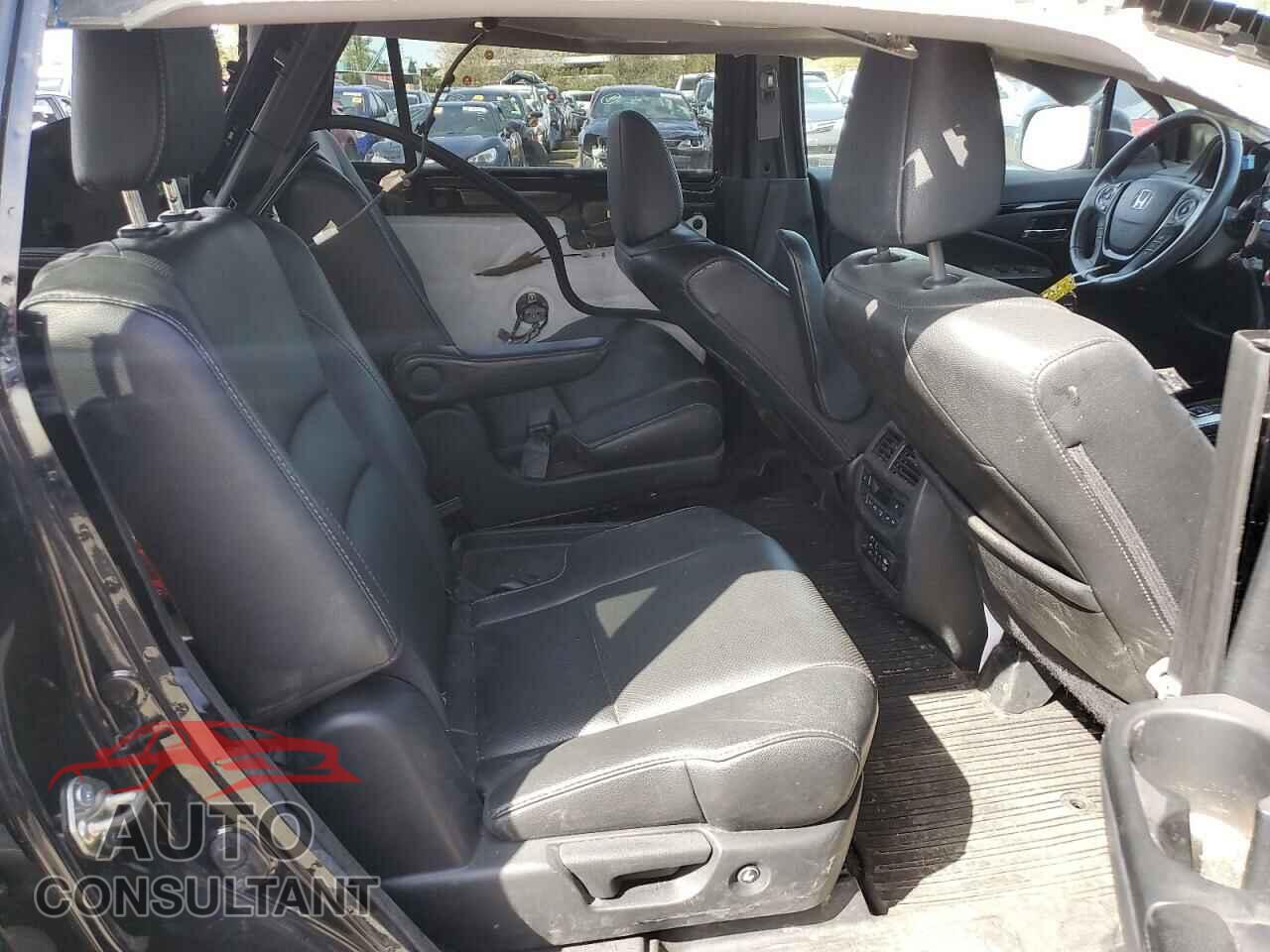 HONDA PILOT 2017 - 5FNYF6H06HB014278