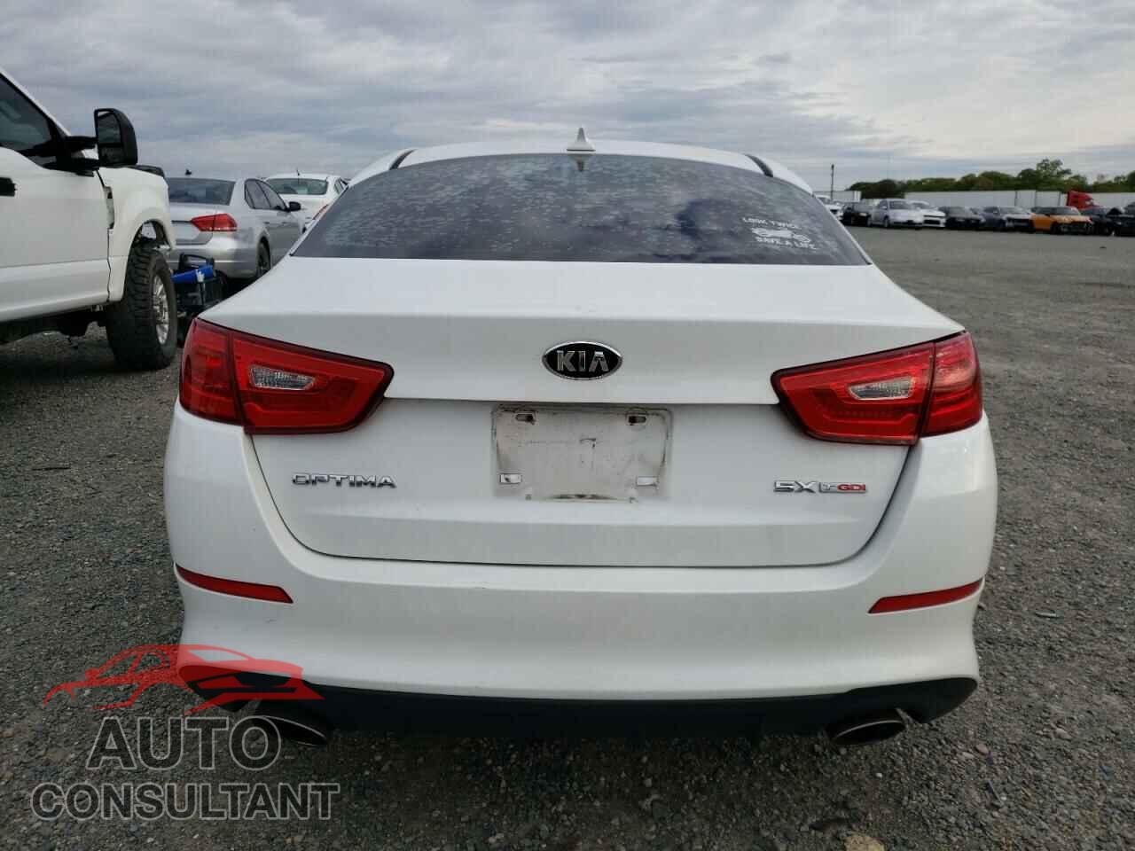 KIA OPTIMA 2015 - 5XXGR4A67FG515938