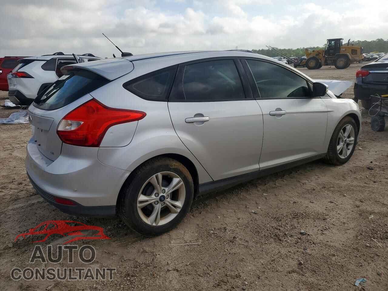 FORD FOCUS 2014 - 1FADP3K22EL453917
