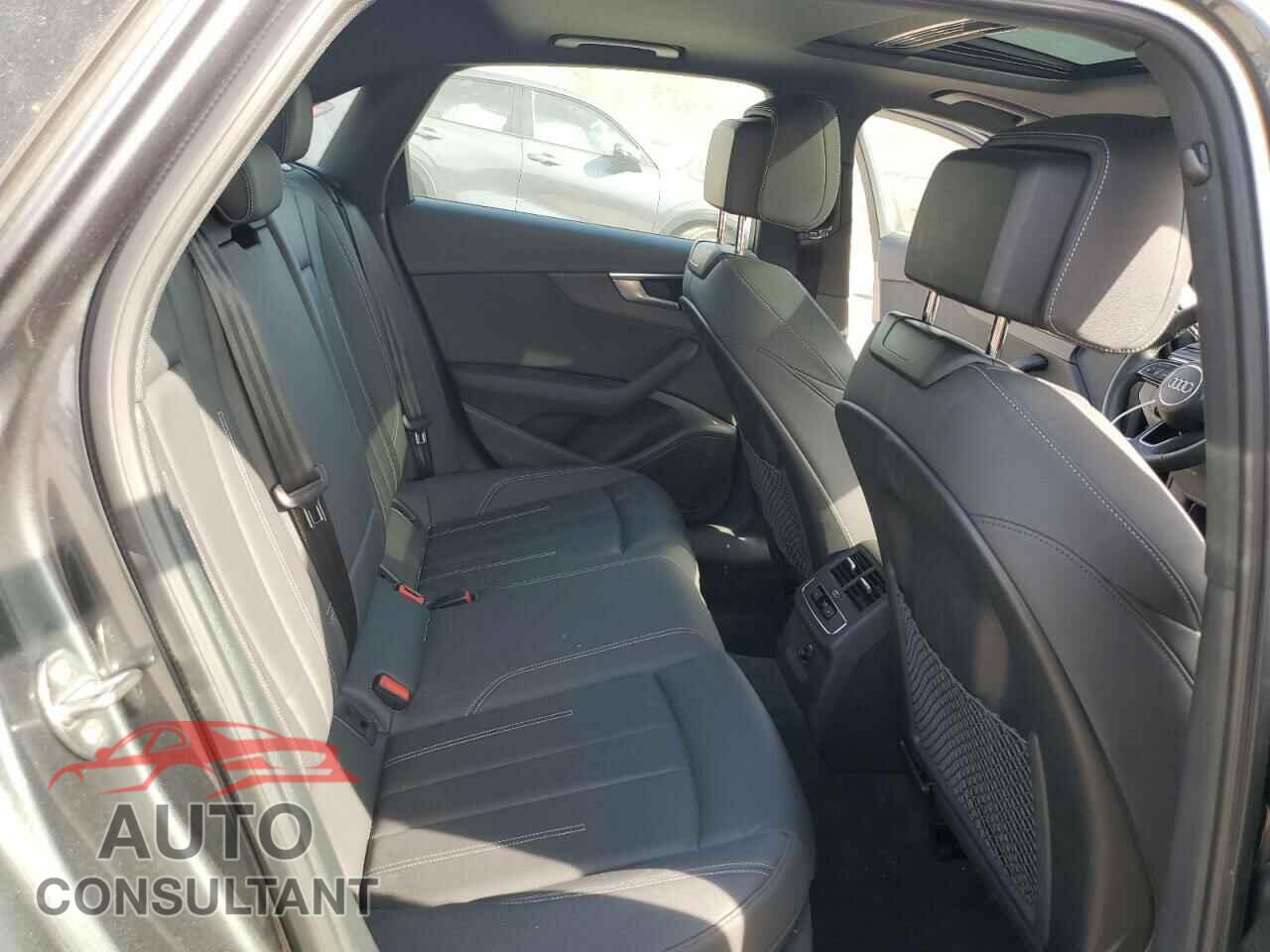AUDI A4 2021 - WAUDAAF44MA055417