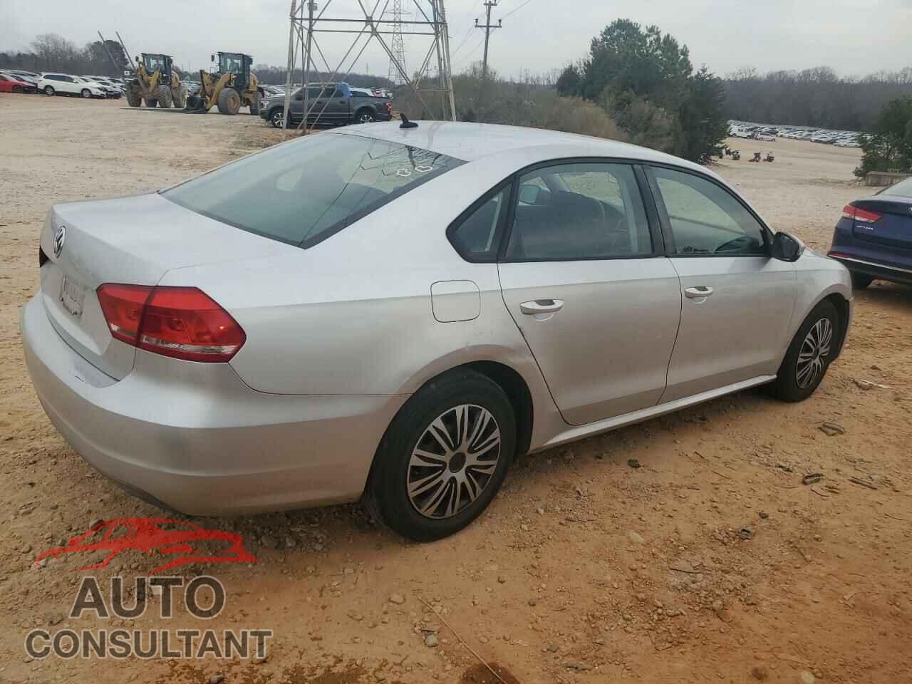 VOLKSWAGEN PASSAT 2013 - 1VWAP7A34DC059362