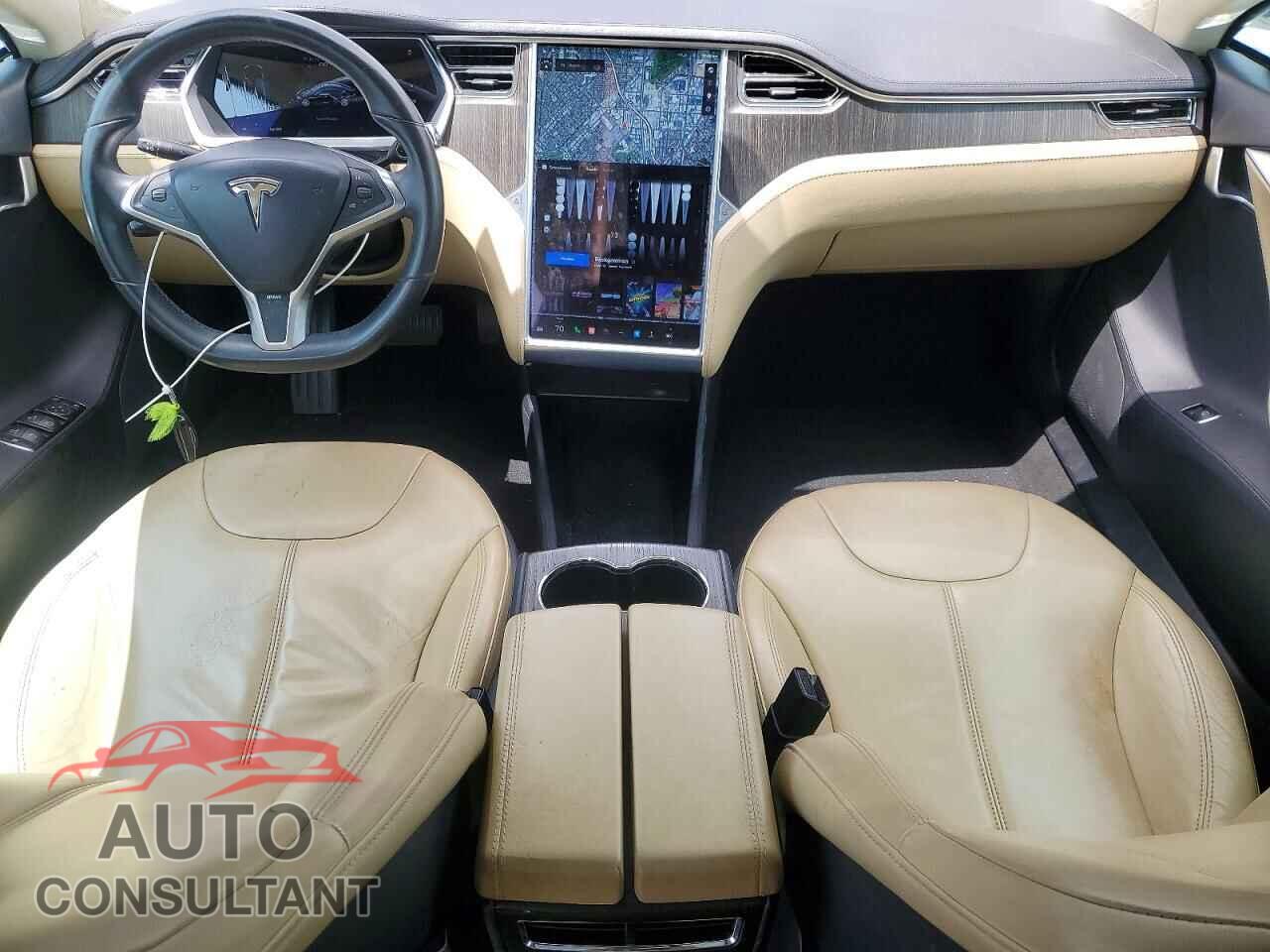 TESLA MODEL S 2013 - 5YJSA1CG2DFP08276