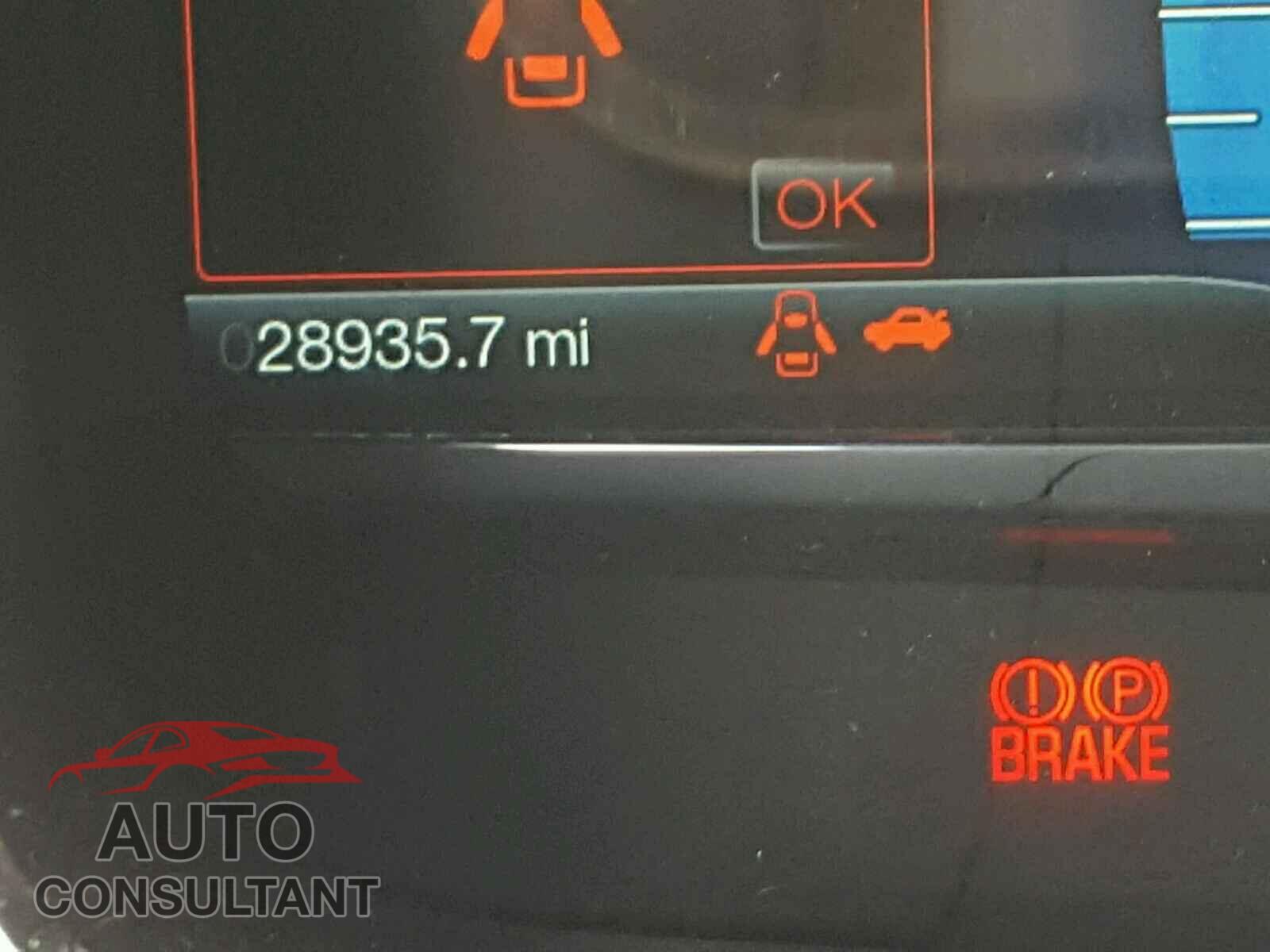 FORD TAURUS 2015 - 1FAHP2E89FG156990