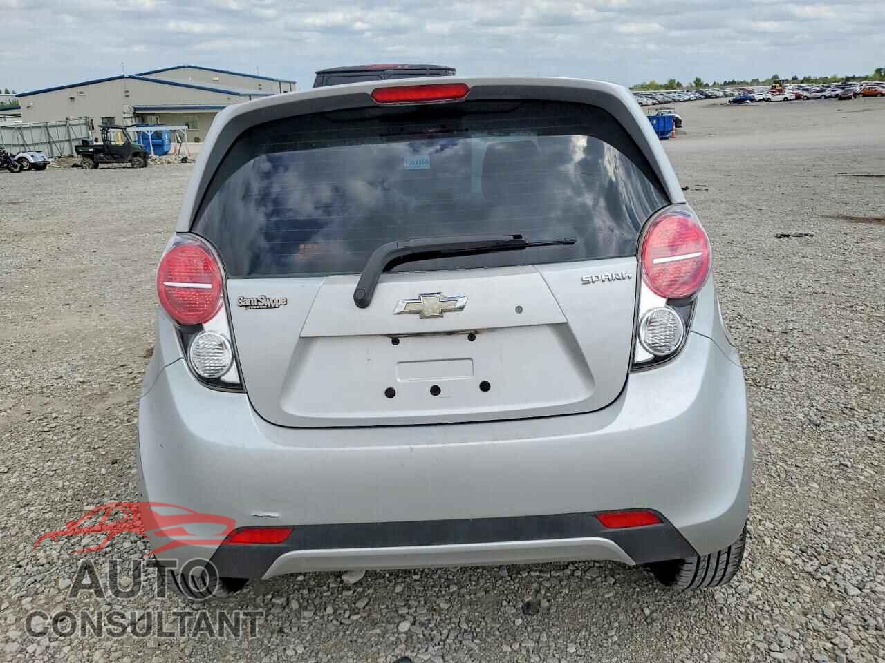 CHEVROLET SPARK 2013 - KL8CD6S96DC500242