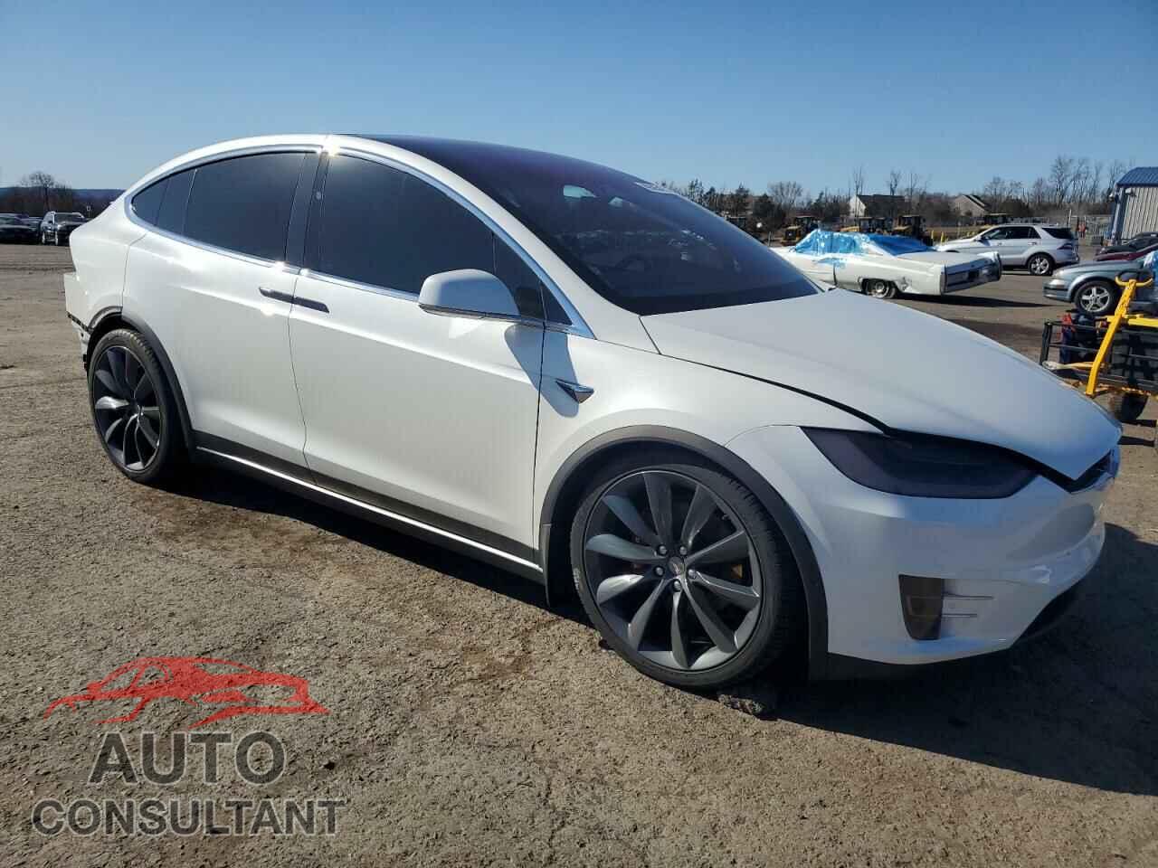 TESLA MODEL X 2017 - 5YJXCBE21HF044498