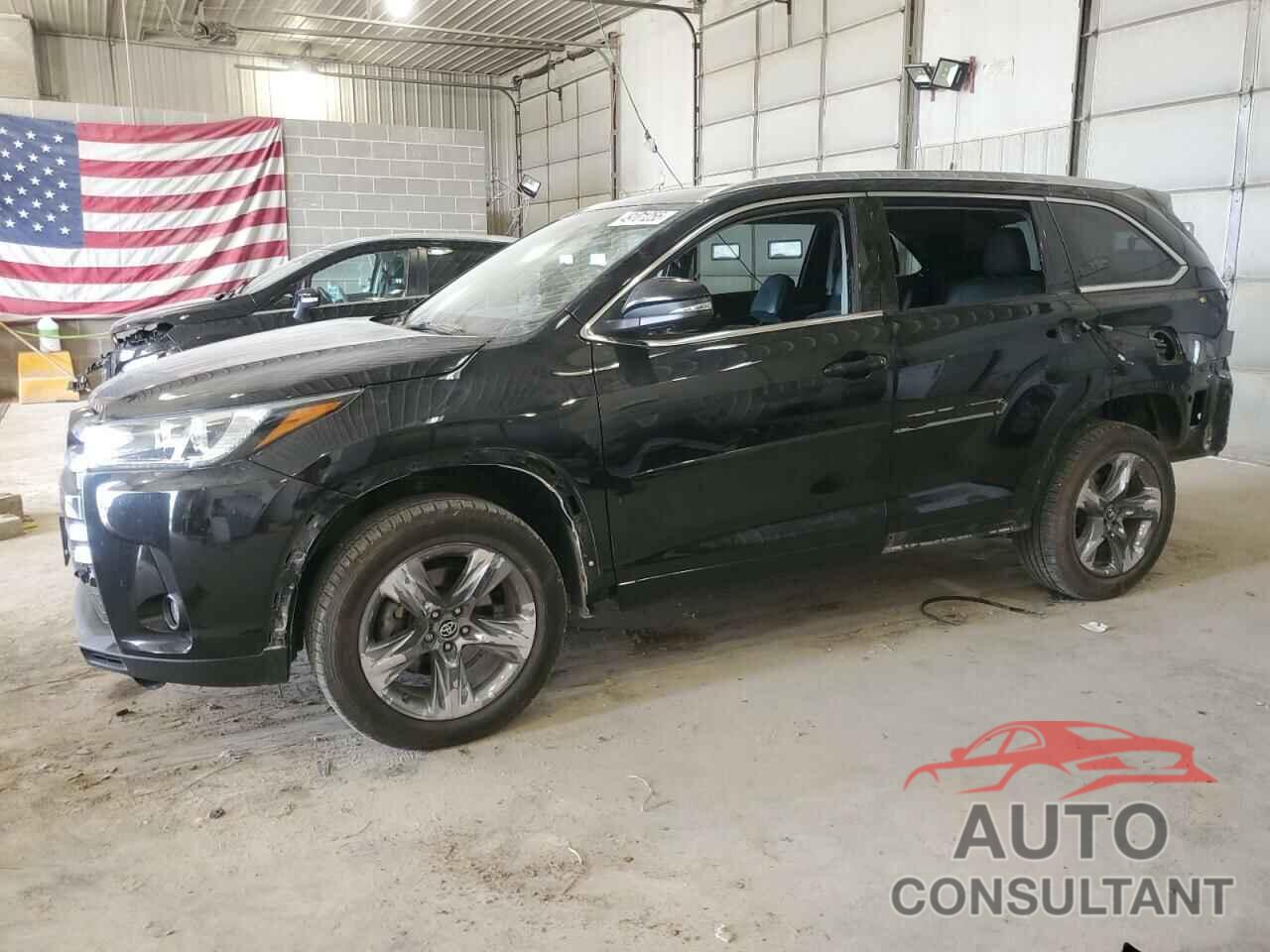 TOYOTA HIGHLANDER 2019 - 5TDDZRFH7KS949182