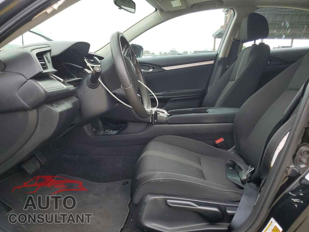 HONDA CIVIC 2018 - 2HGFC2F77JH557357