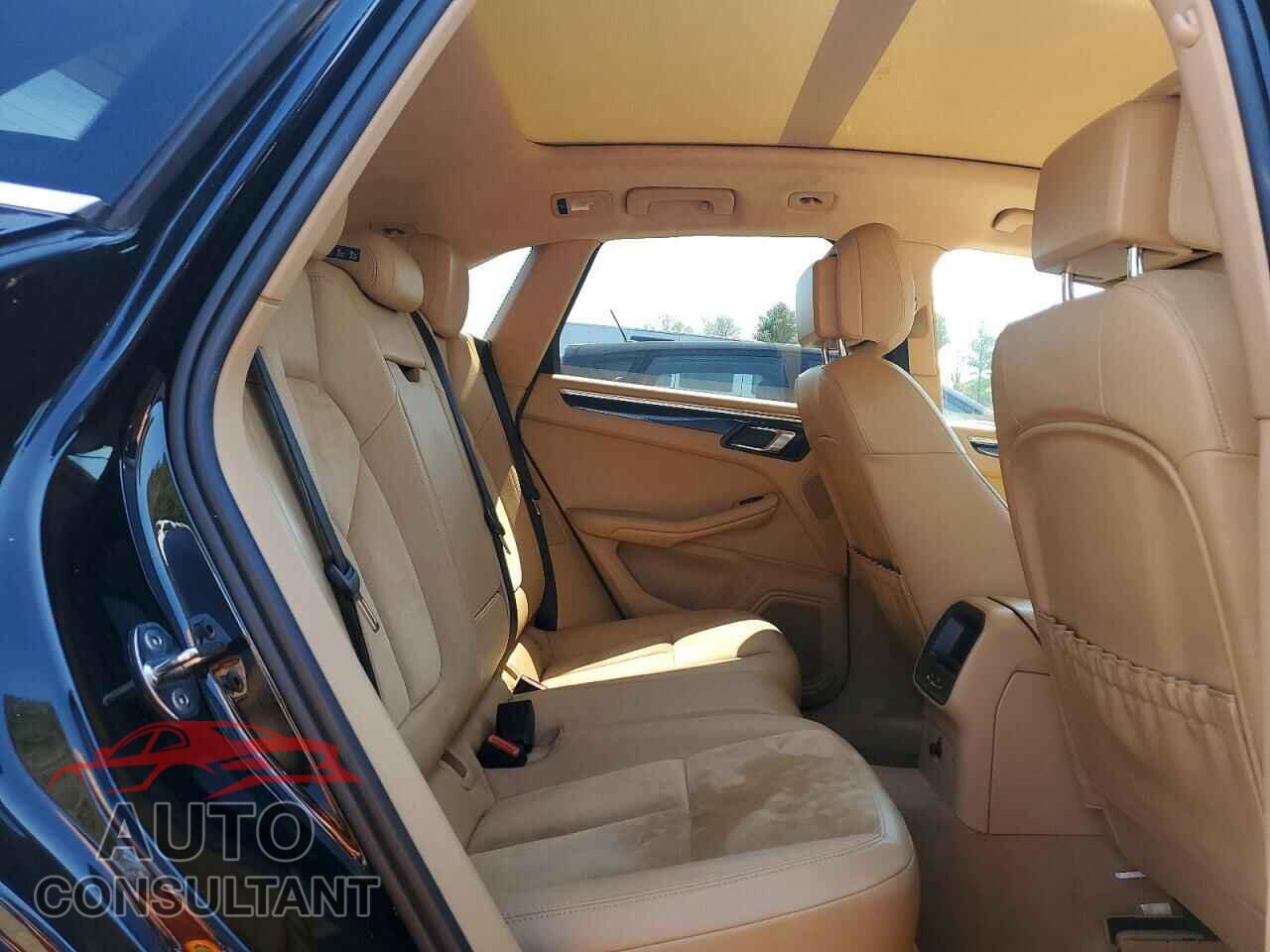 PORSCHE MACAN 2015 - WP1AB2A59FLB55012