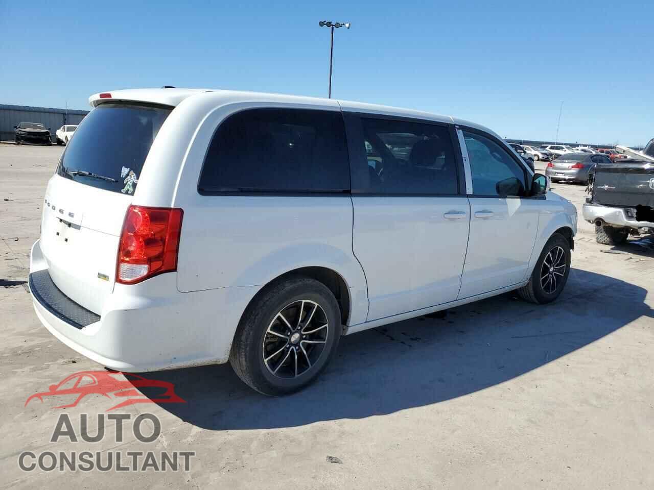 DODGE CARAVAN 2018 - 2C4RDGBG8JR199384