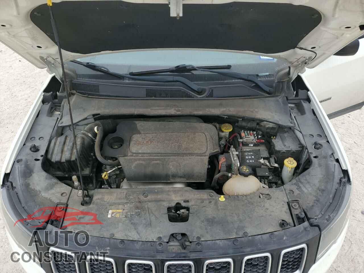 JEEP COMPASS 2018 - 3C4NJCAB2JT123923