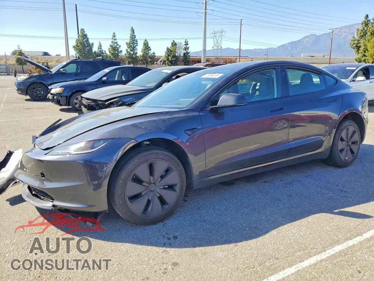 TESLA MODEL 3 2024 - 5YJ3E1EA0RF865507