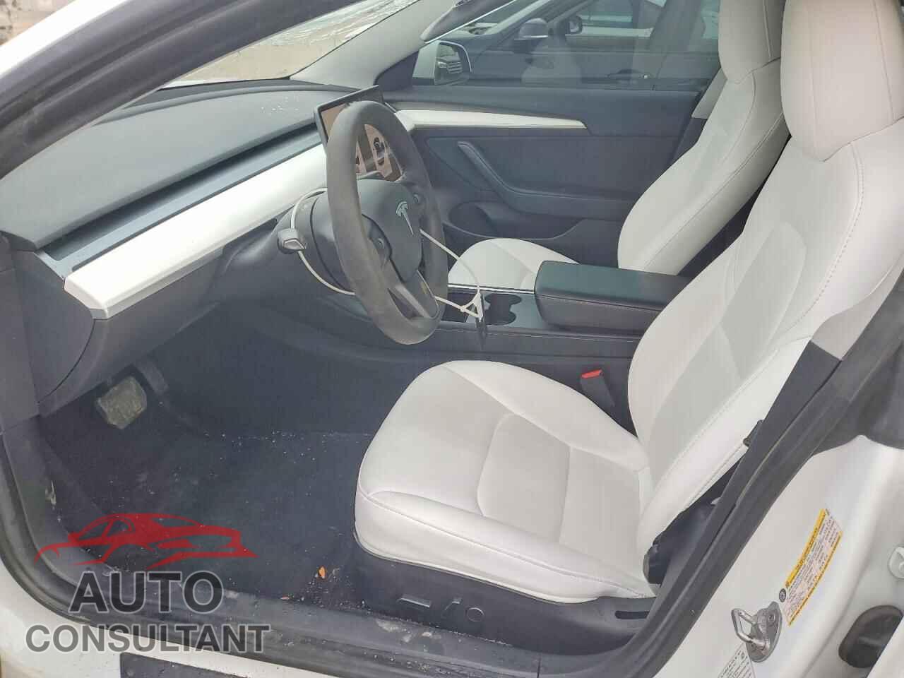 TESLA MODEL 3 2021 - 5YJ3E1EA3MF031983