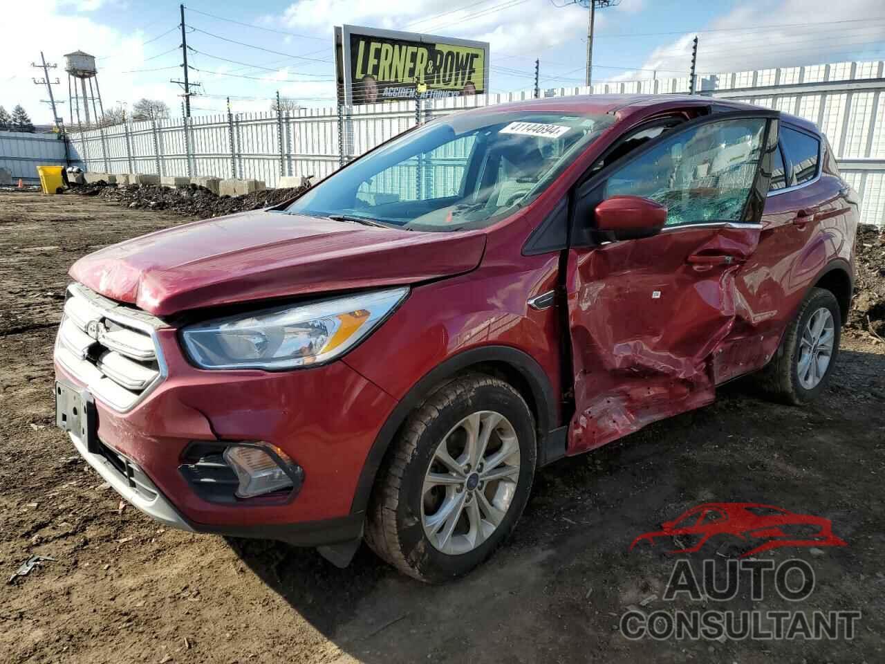 FORD ESCAPE 2017 - 1FMCU0GD8HUA77368