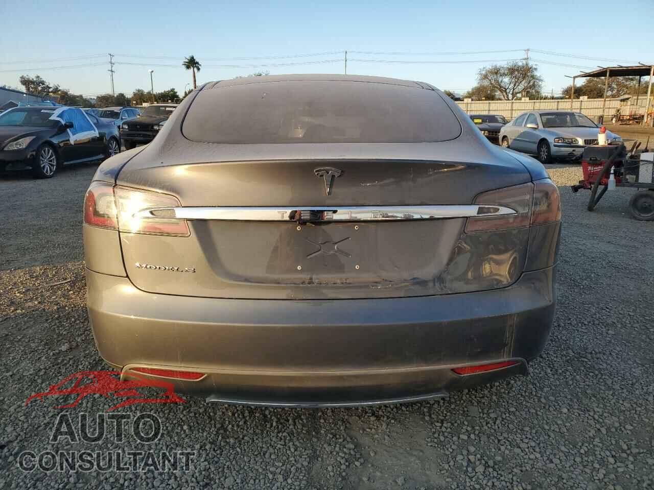 TESLA MODEL S 2013 - 5YJSA1DG7DFP09826
