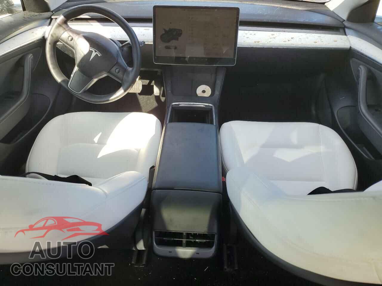TESLA MODEL 3 2022 - 5YJ3E1EB8NF305656