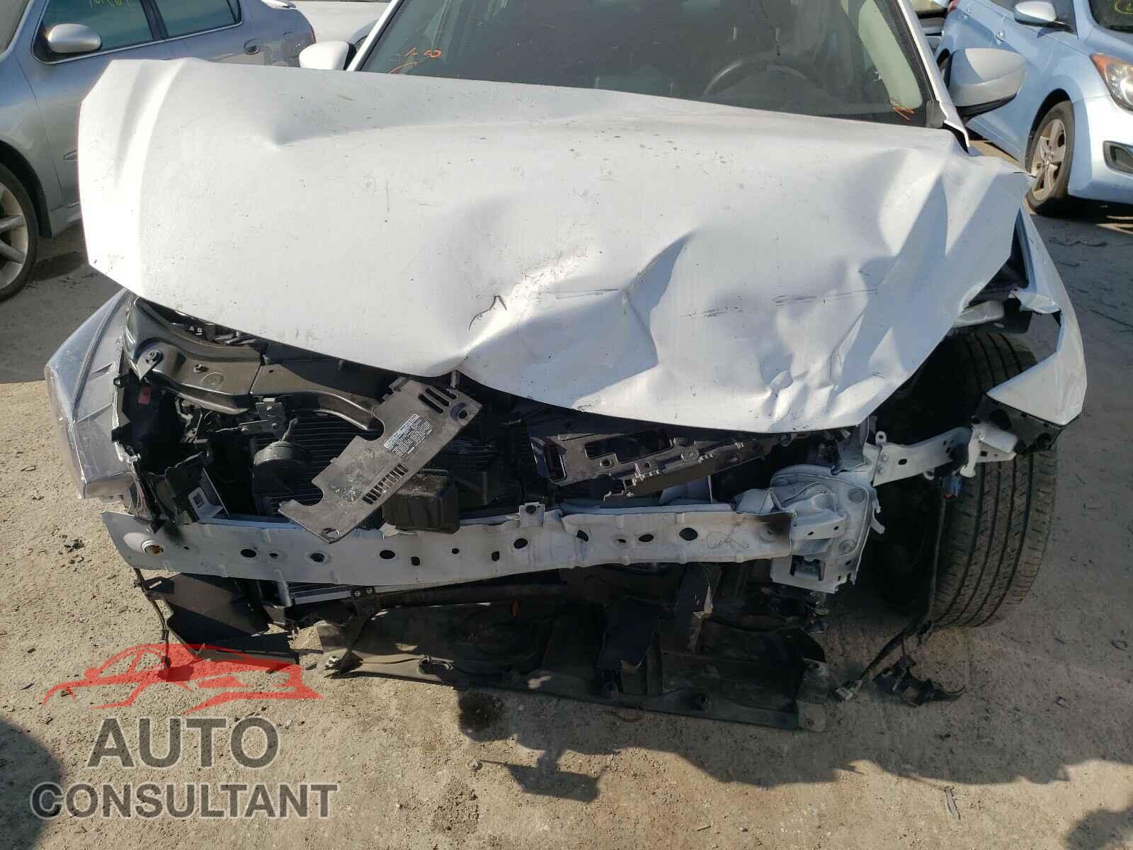 MAZDA 3 2017 - 3MZBN1U73HM154764