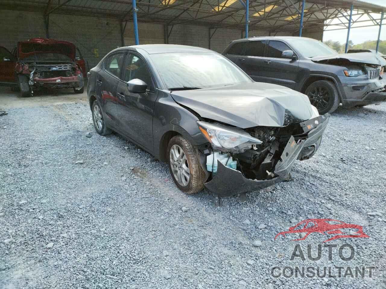 TOYOTA YARIS 2017 - 3MYDLBYV8HY189276