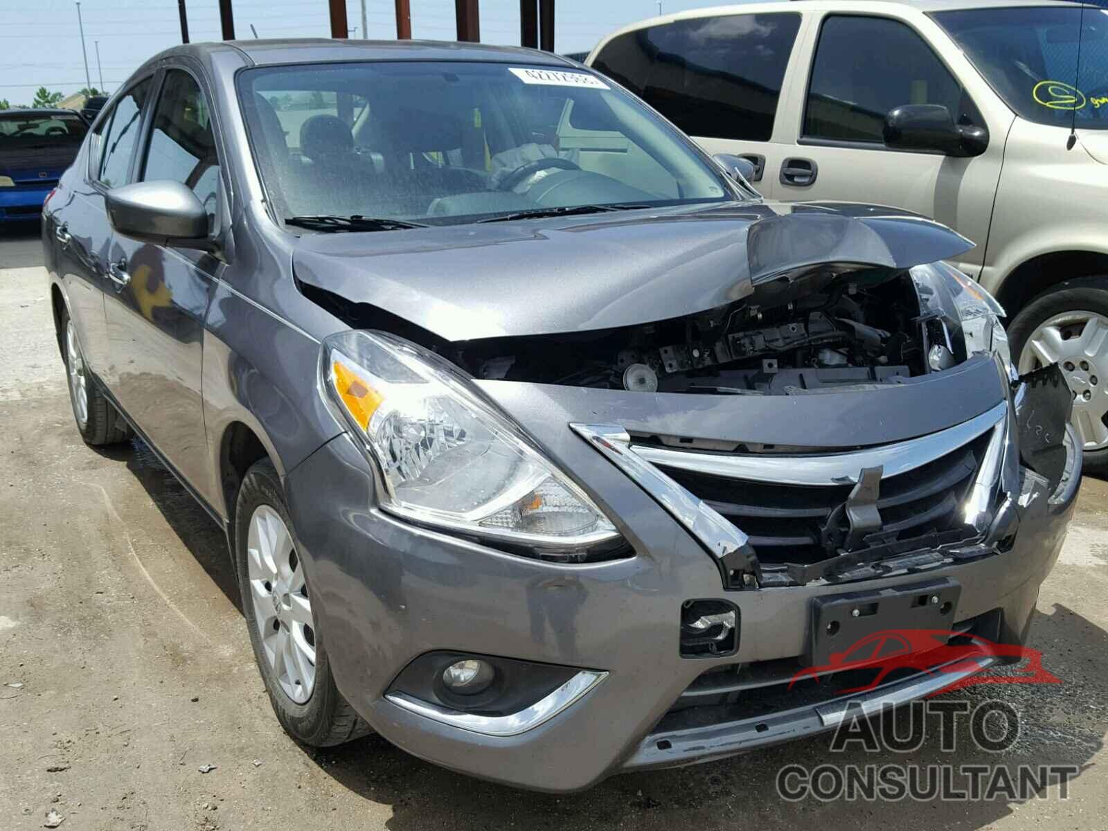 NISSAN VERSA 2017 - 3N1CN7AP8HL823411