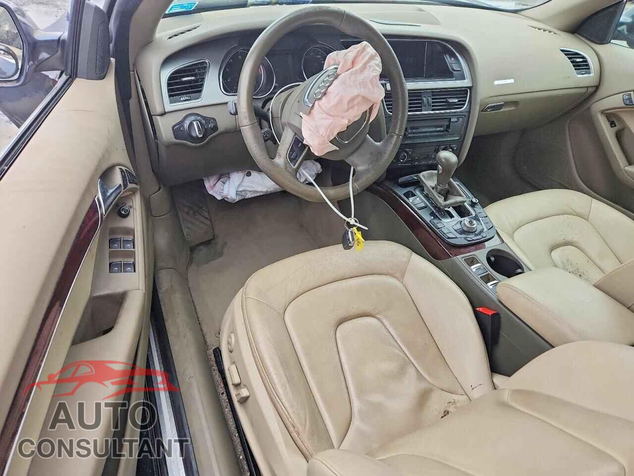 AUDI A5 2012 - WAULFAFH8CN004459