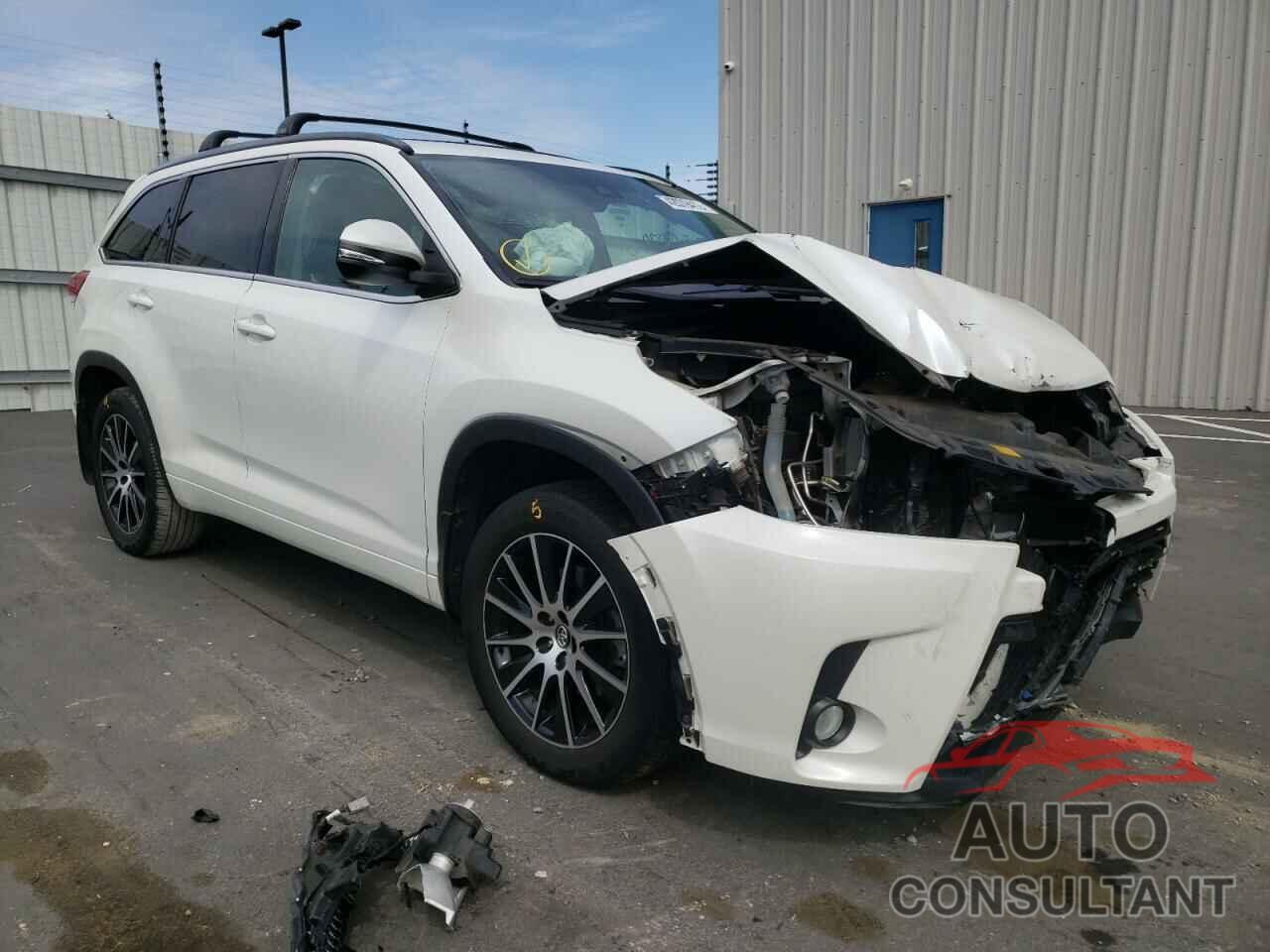 TOYOTA HIGHLANDER 2017 - 5TDJZRFH1HS481770