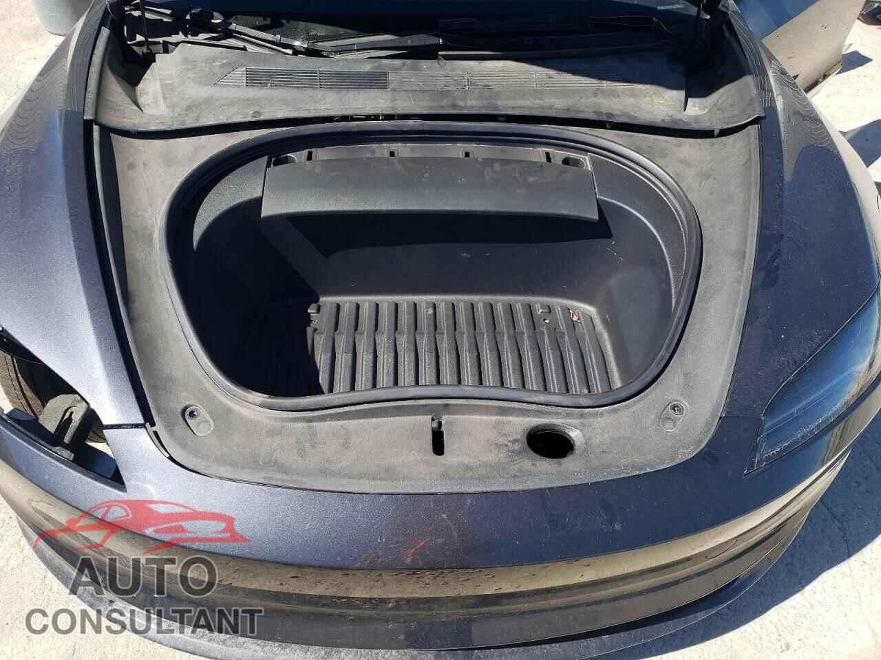 TESLA MODEL 3 2024 - 5YJ3E1EA8RF822842