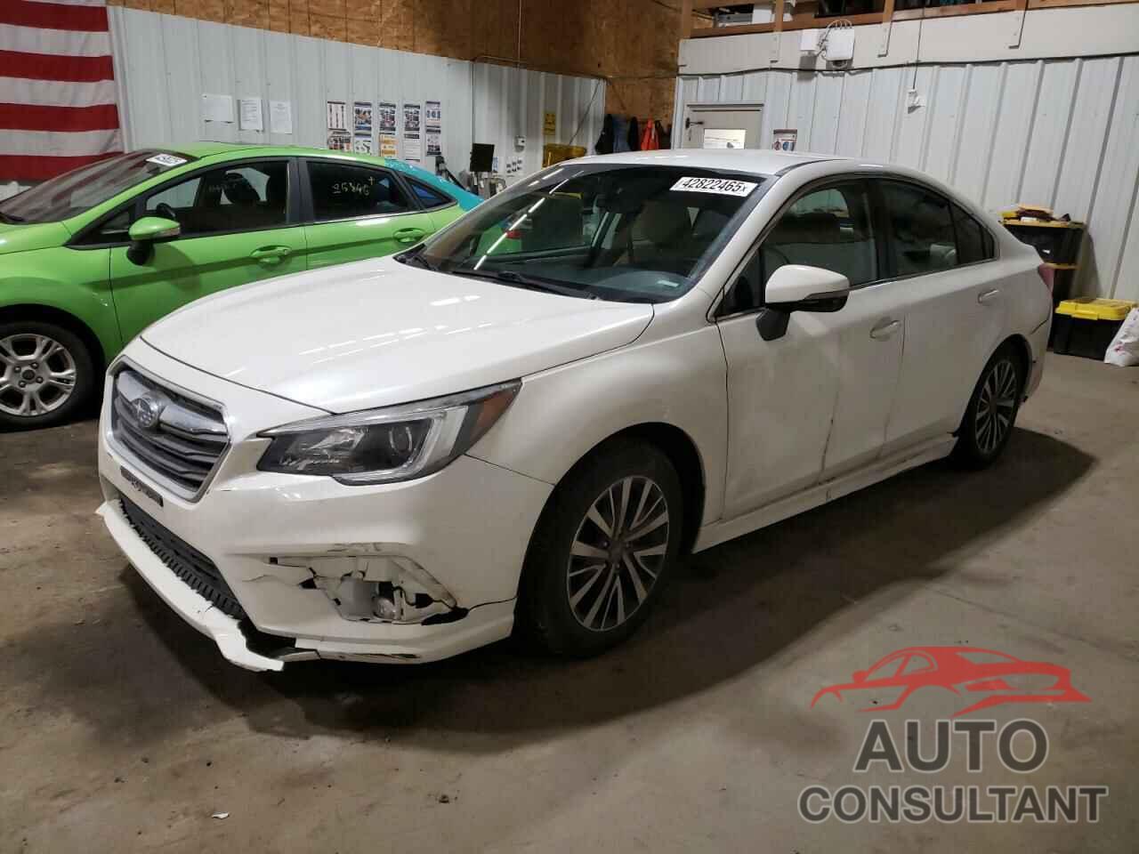 SUBARU LEGACY 2018 - 4S3BNAF62J3042245