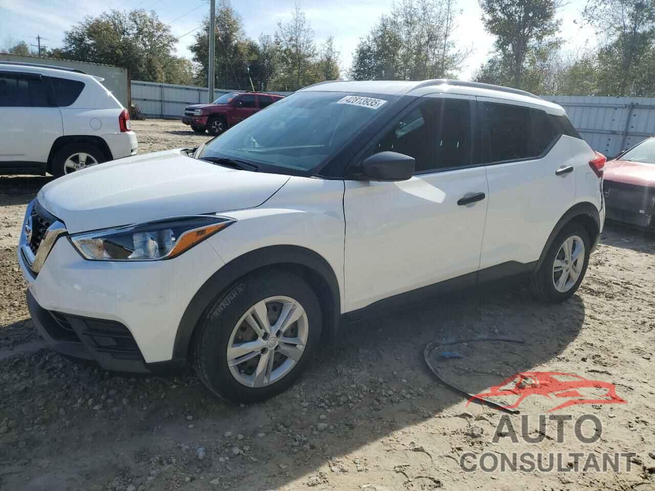 NISSAN KICKS 2018 - 3N1CP5CU2JL529851