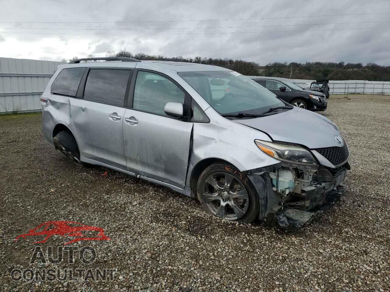 TOYOTA SIENNA 2017 - 5TDXZ3DC3HS772995