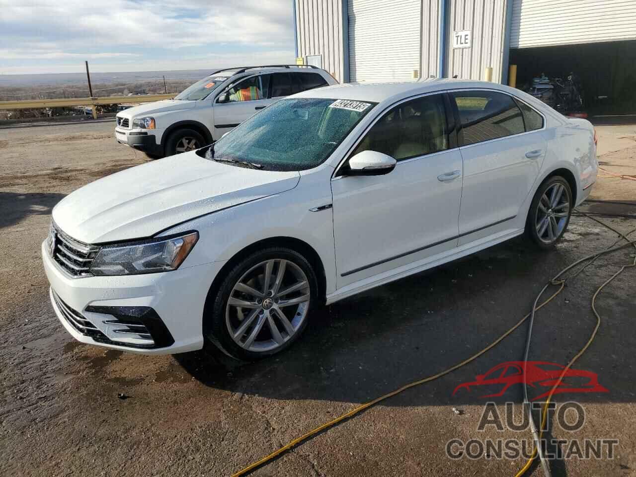 VOLKSWAGEN PASSAT 2017 - 1VWDT7A35HC057649