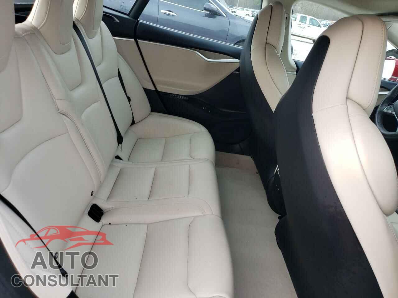 TESLA MODEL S 2018 - 5YJSA1E25JF248513