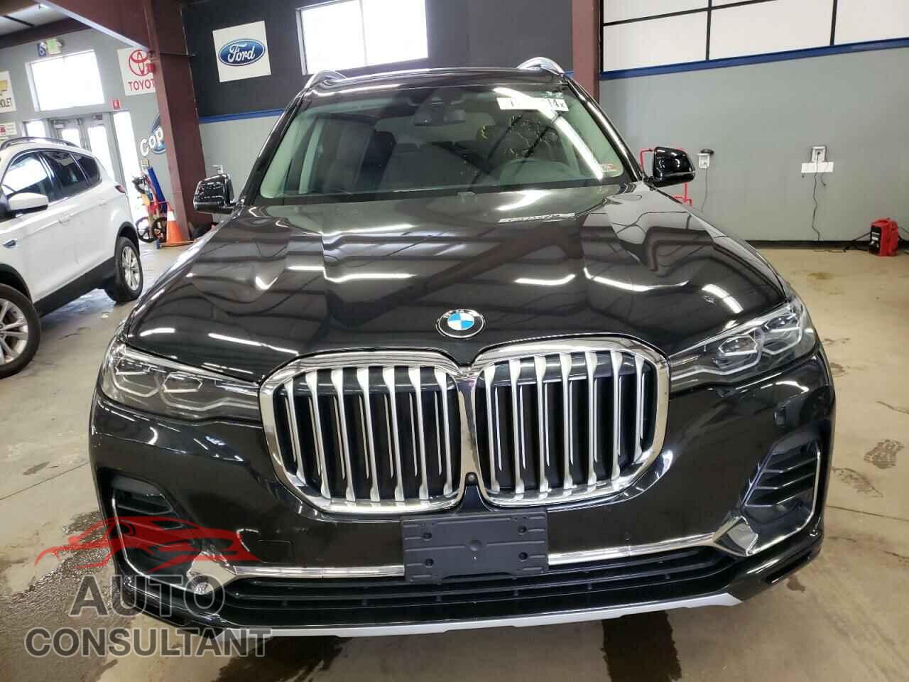 BMW X7 2021 - 5UXCW2C08M9F33039
