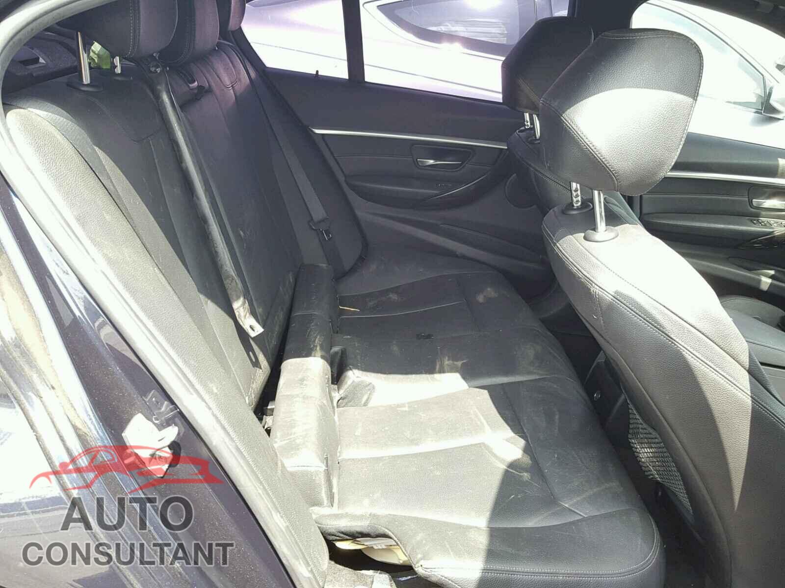 BMW 3 SERIES 2016 - WBA8E9G55GNU30319