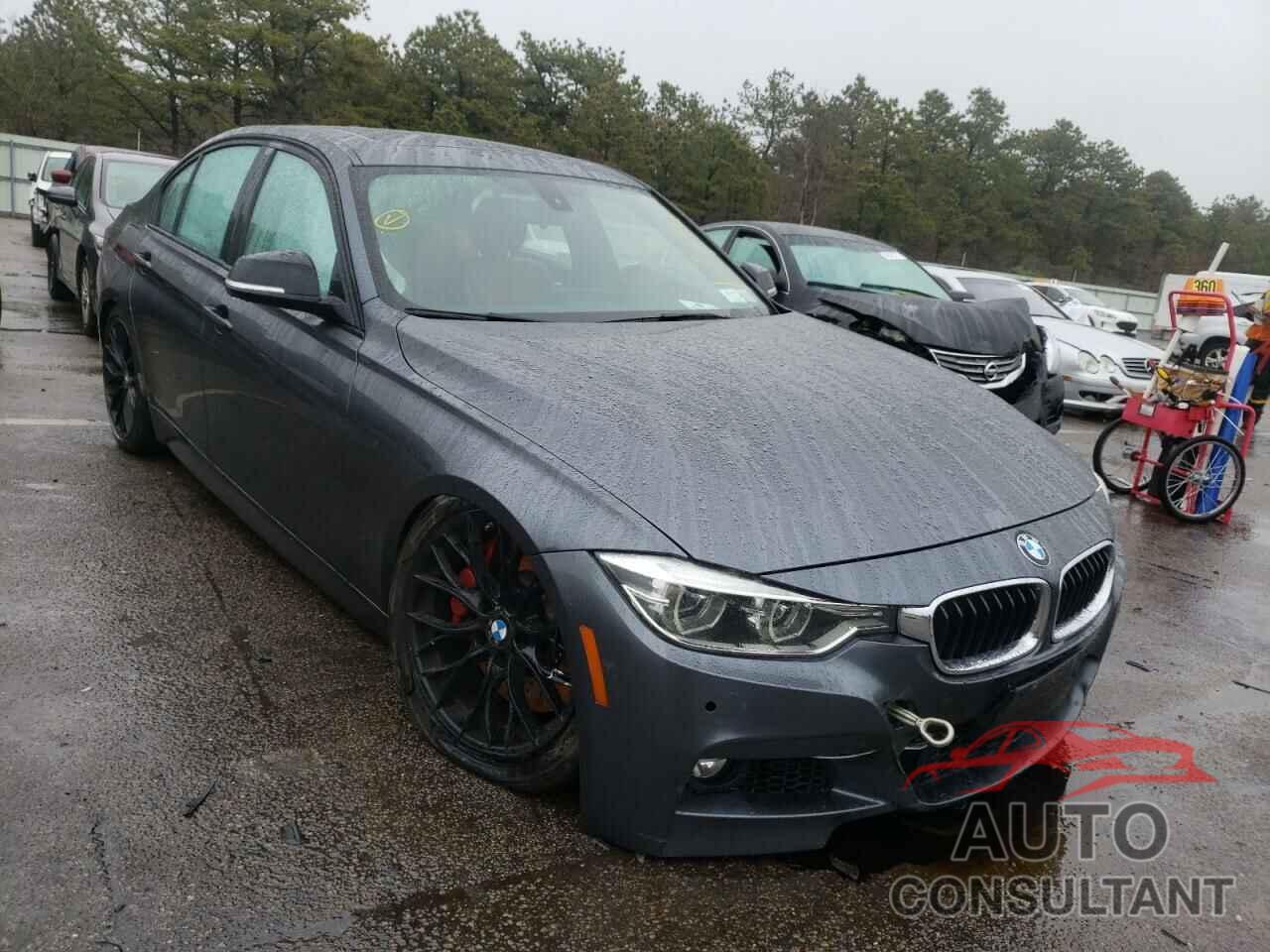 BMW 3 SERIES 2018 - WBA8B7G54JNU95358