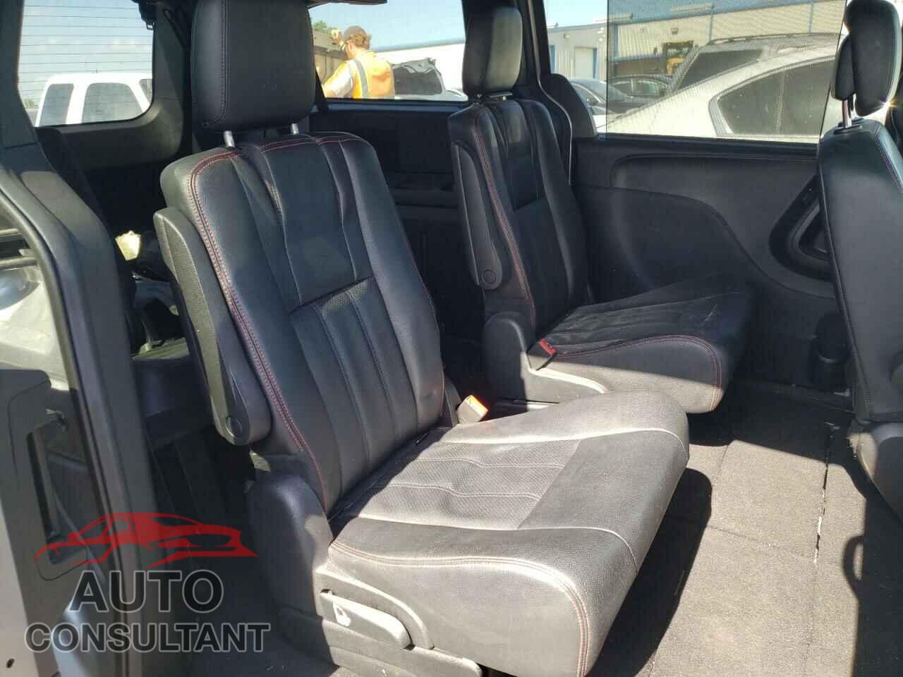DODGE GRAND CARA 2019 - 2C4RDGEG7KR764771