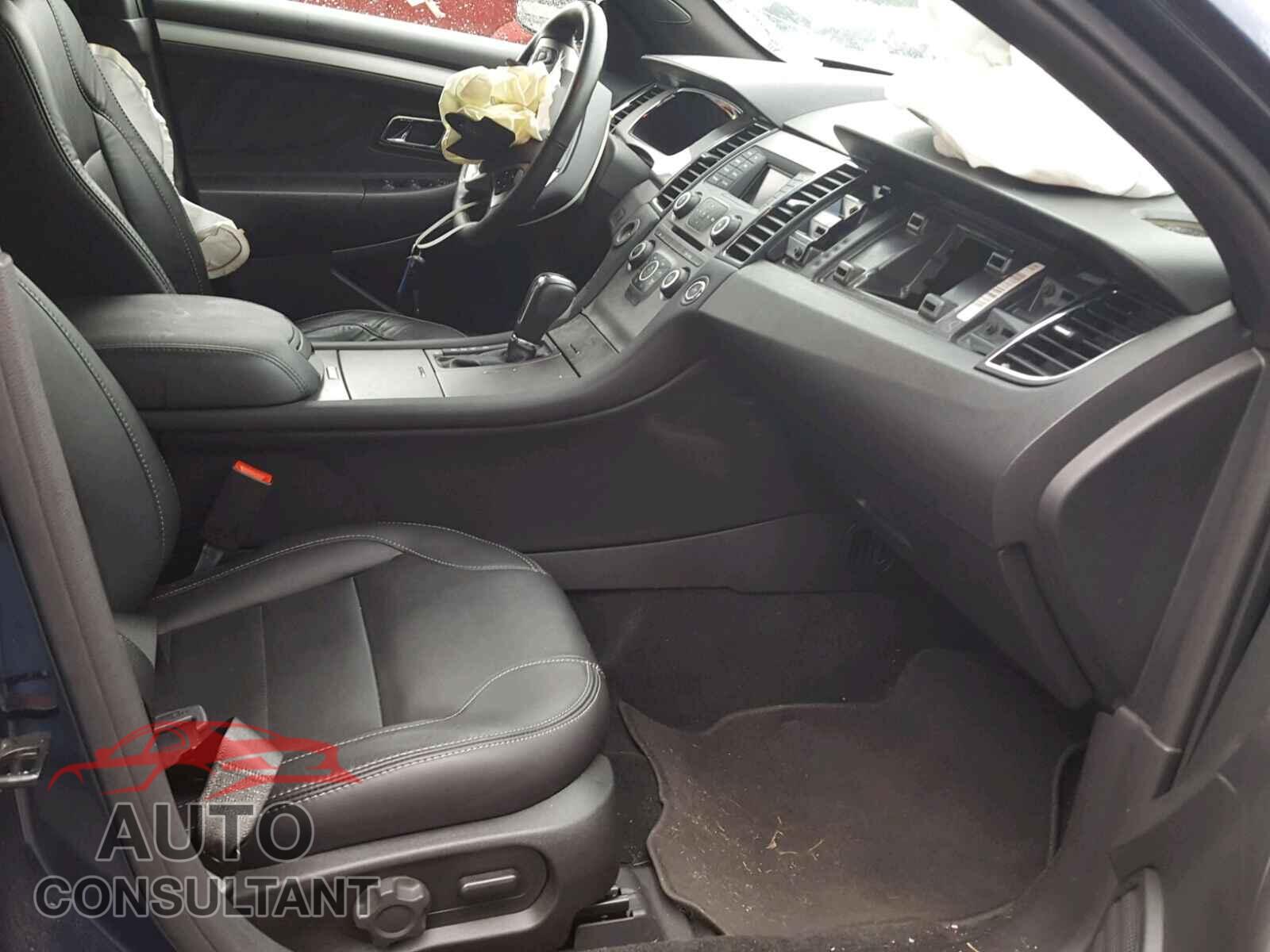 FORD TAURUS 2017 - 1FAHP2E84HG116724