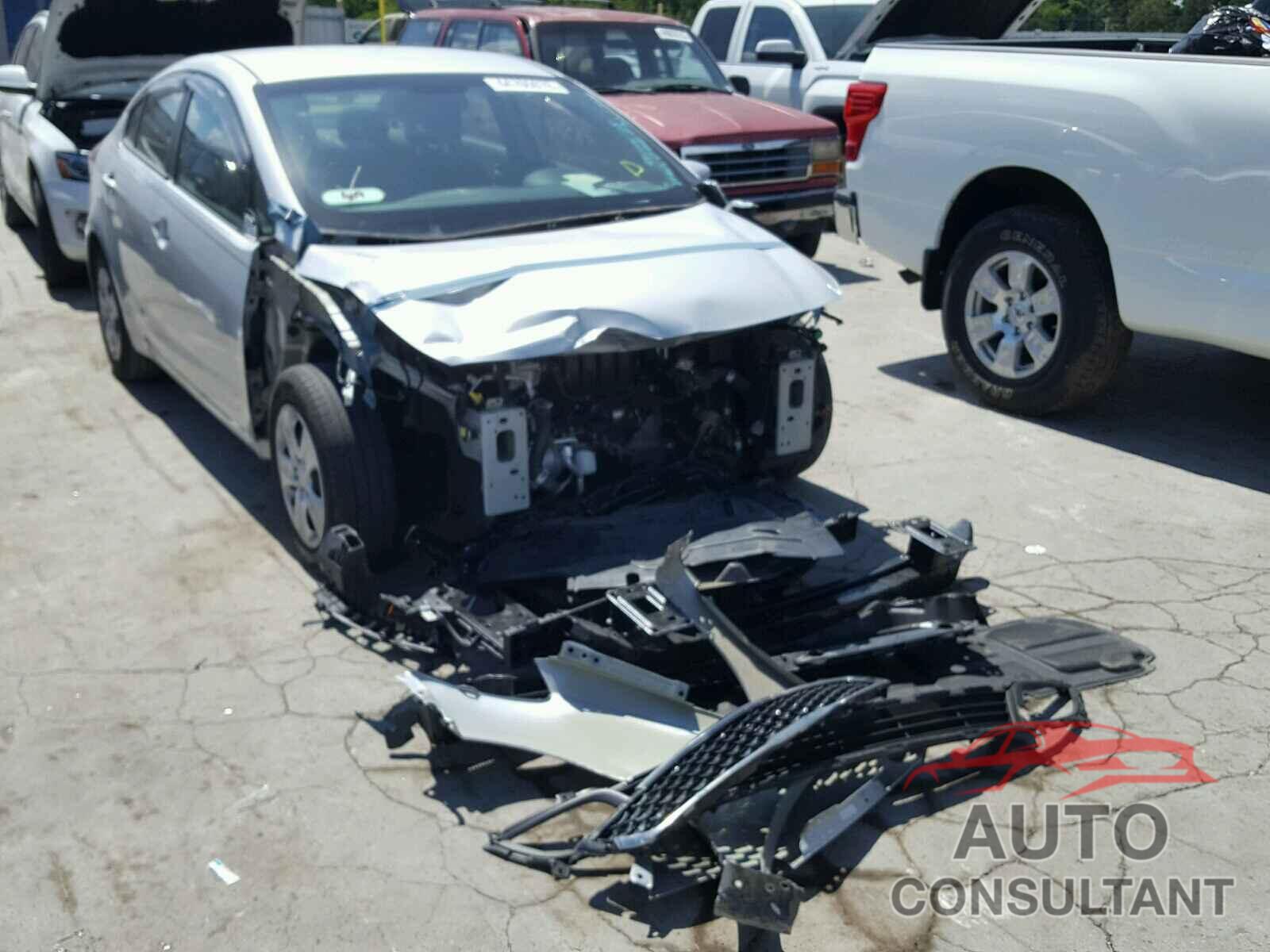 KIA FORTE 2017 - 3KPFK4A78HE124852