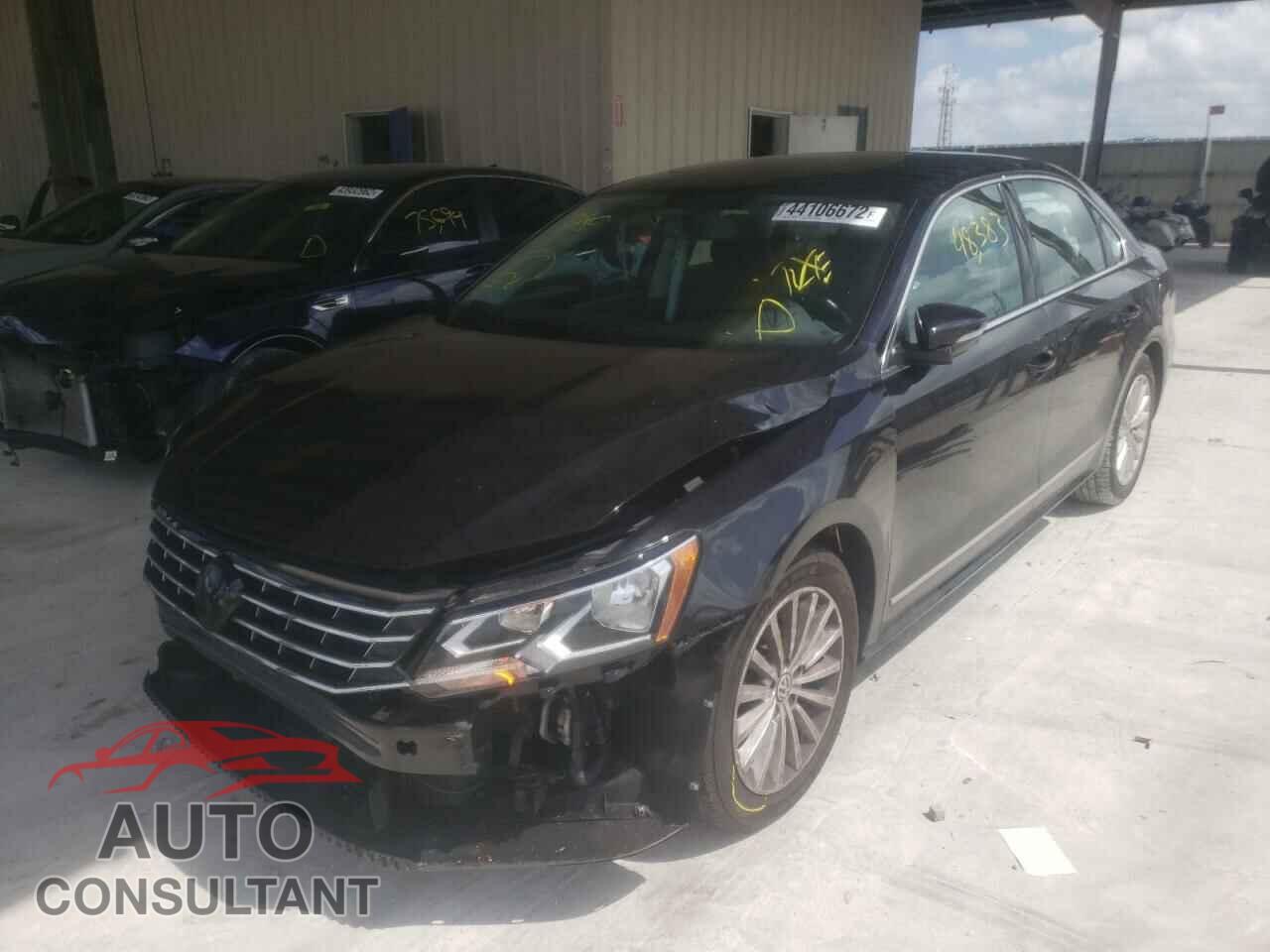 VOLKSWAGEN PASSAT 2017 - 1VWBT7A36HC079652