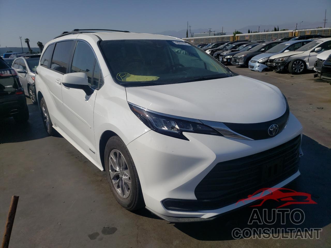 TOYOTA SIENNA 2021 - 5TDKRKEC9MS034387