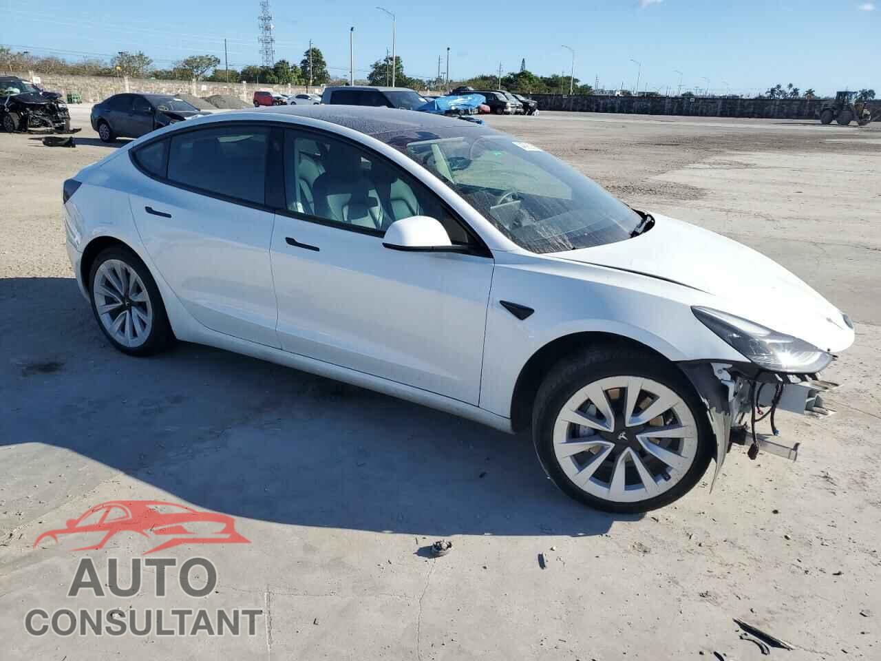TESLA MODEL 3 2022 - 5YJ3E1EA6NF120092