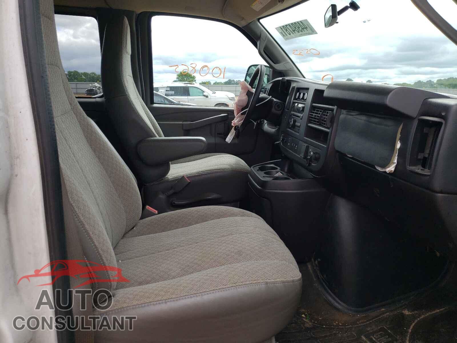 CHEVROLET EXPRESS 2016 - 1GAZGPFG0G1280533