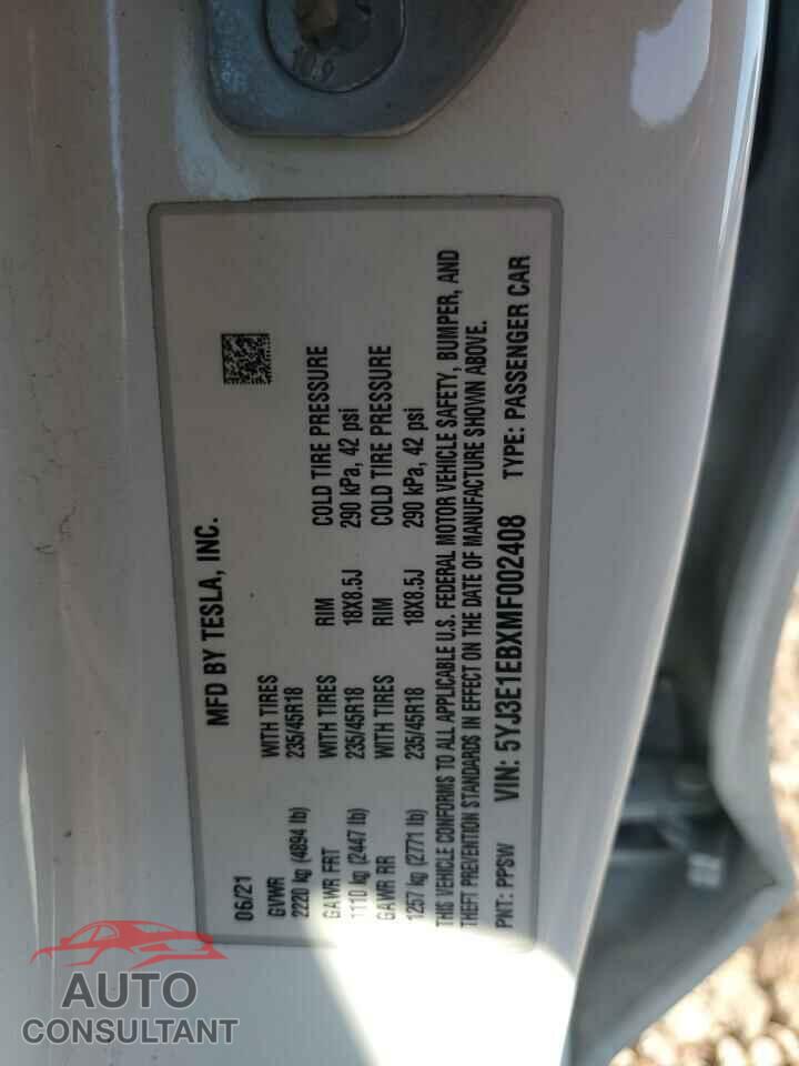 TESLA MODEL 3 2021 - 5YJ3E1EBXMF002408