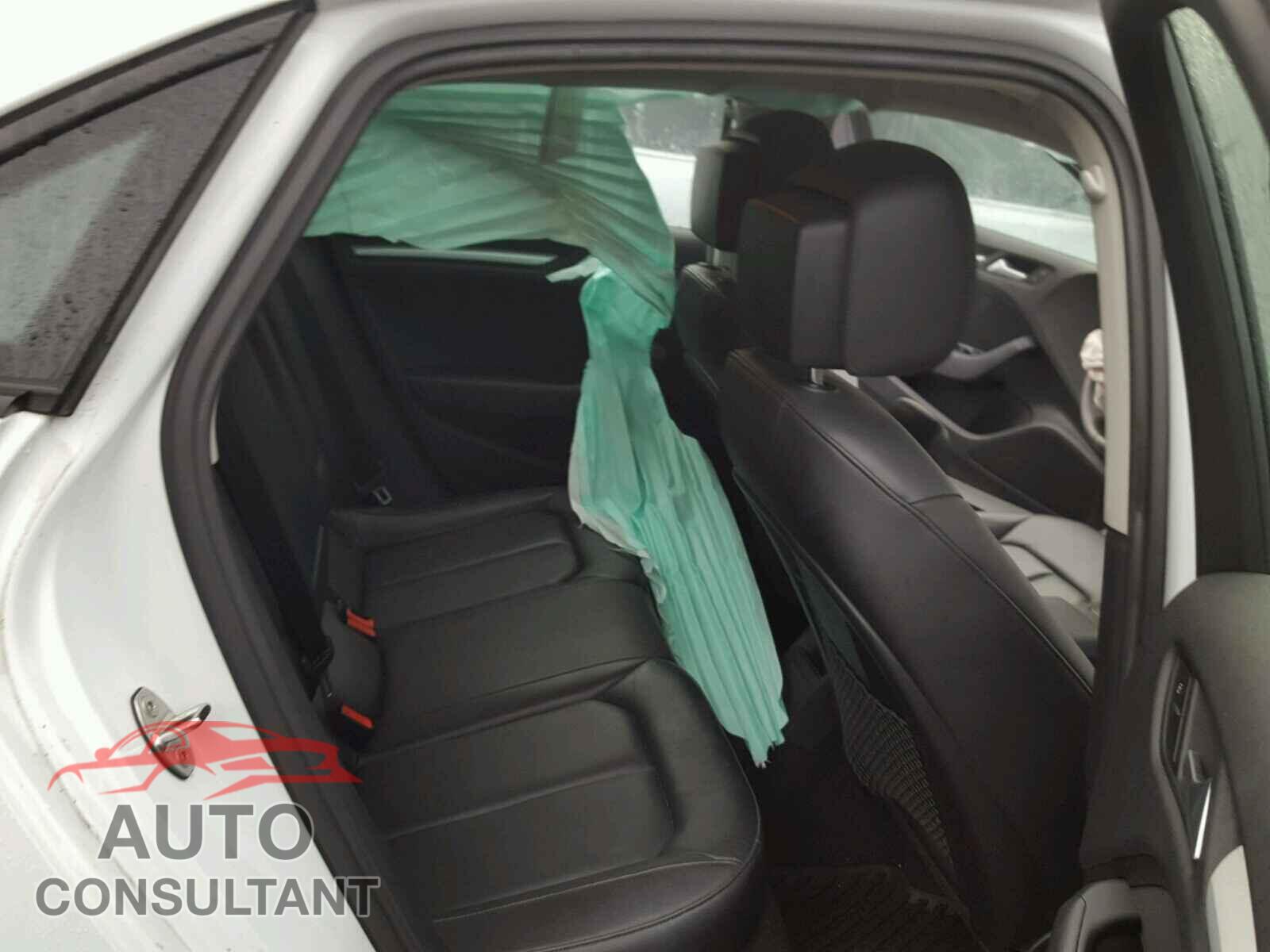 AUDI A3 2015 - WAUACGFF8F1006872