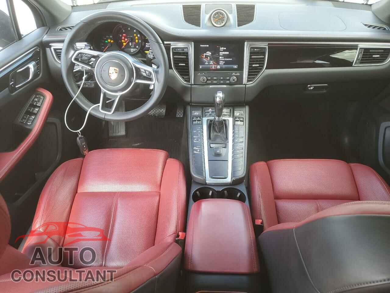 PORSCHE MACAN 2018 - WP1AA2A59JLB19977