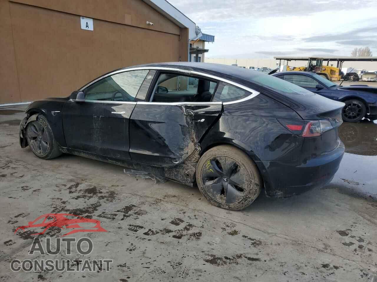 TESLA MODEL 3 2018 - 5YJ3E1EA8JF156599