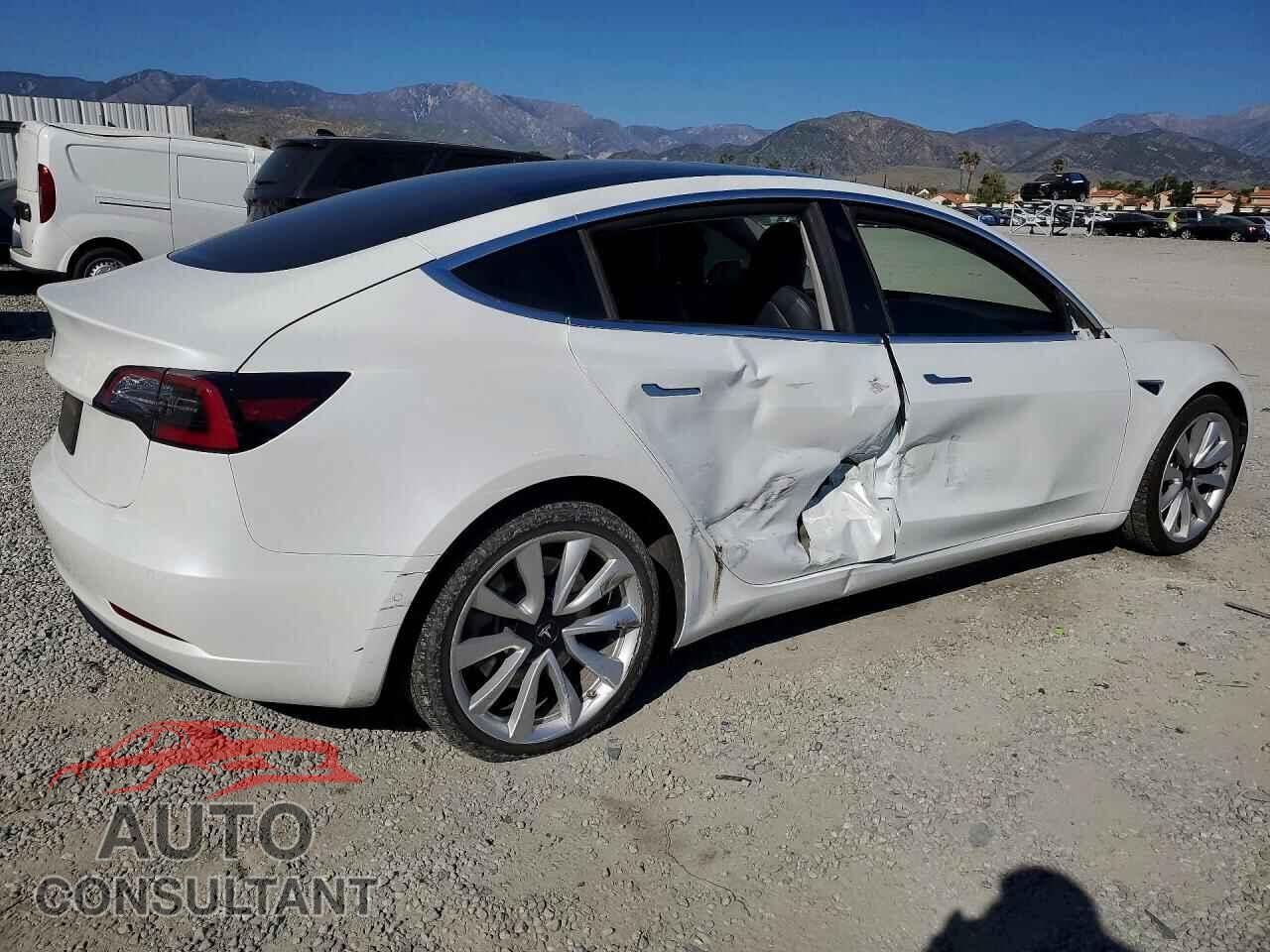 TESLA MODEL 3 2020 - 5YJ3E1EA0LF806593