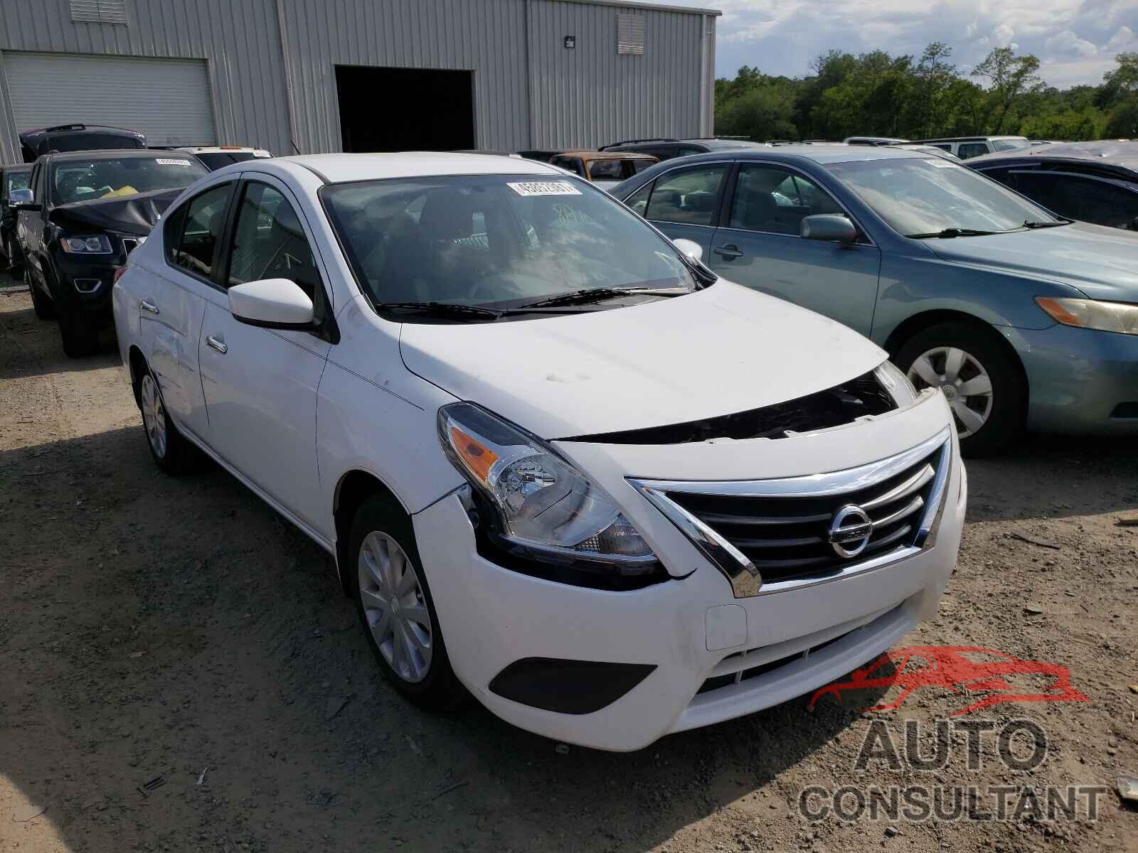 NISSAN VERSA 2017 - 3N1CN7AP7HK470066